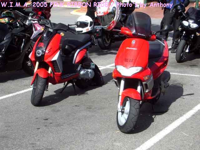 Pink Ribbon Ride 05 - scooters