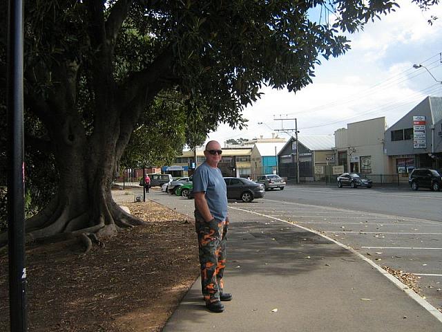 Photo courtesy of Sue (she is the one driving the blue car as her bike is in the shop!)