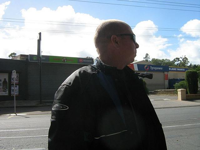 Photo courtesy of Sue (she is the one driving the blue car as her bike is in the shop!)