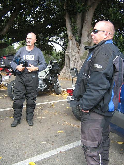 Photo courtesy of Sue (she is the one driving the blue car as her bike is in the shop!)