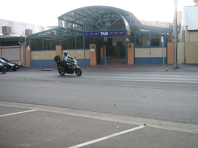 Photo courtesy of Sue (she is the one driving the blue car as her bike is in the shop!)