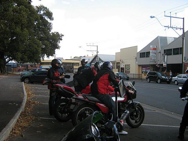 Photo courtesy of Sue (she is the one driving the blue car as her bike is in the shop!)
