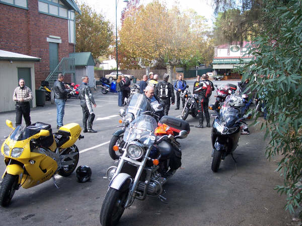 Photo's courtesy of Kelvin.